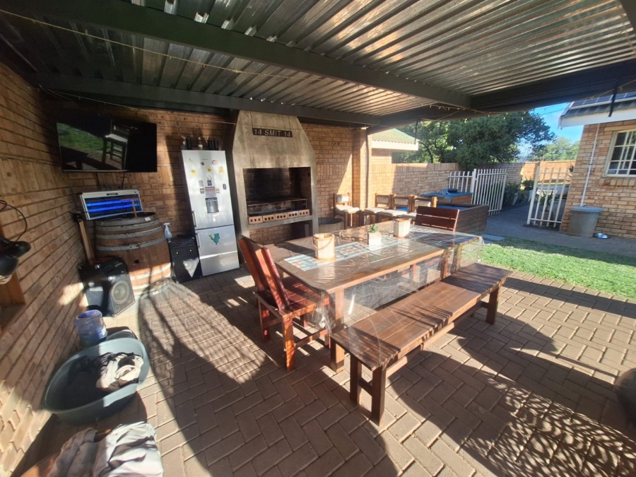 3 Bedroom Property for Sale in Heuwelsig Free State
